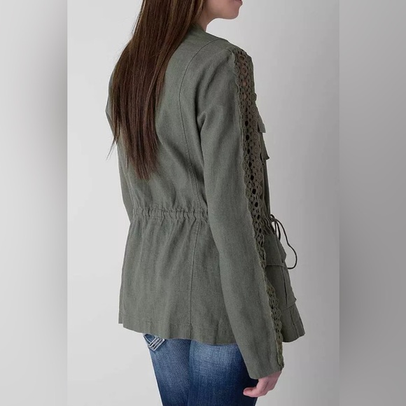 Stoosh from Buckle. Linen Blend Button Up Jacket Olive Green - Medium - Picture 4 of 7